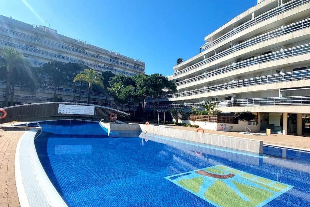 Bravaholidays-298-Central Park Blanes Bagian luar foto